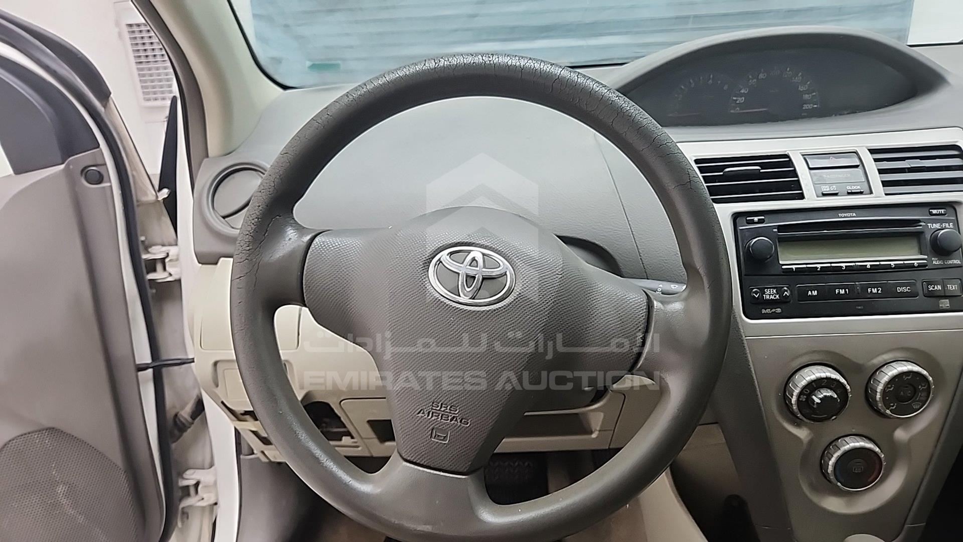 2011 TOYOTA YARIS VIN: JTDBW9231B1207786
