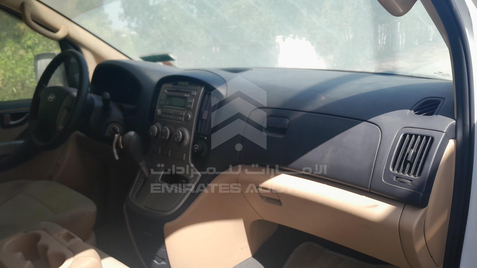 0 HYUNDAI H1 VIN: KMHWH81RXCU454375