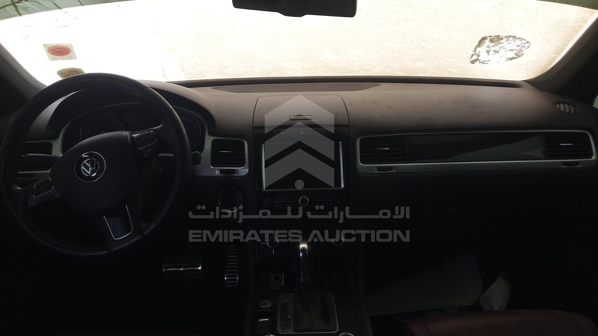2013 VOLKSWAGEN TOUAREG VIN: WVGBD2BP7DD008254