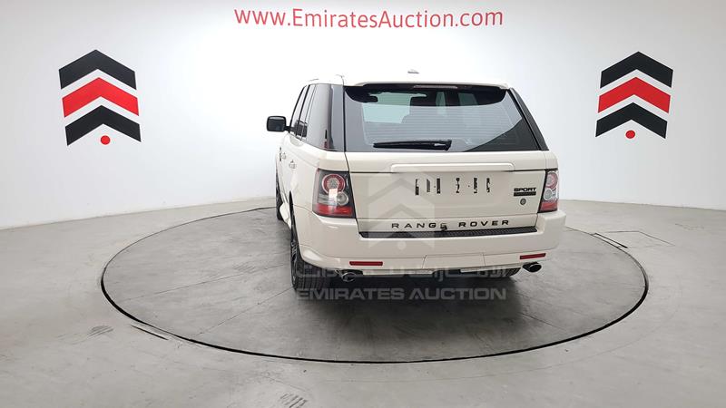 SALLSAAE4AA233314 Auction: EmiratesAuction Lot: 409182 SALLSAAE4AA233314 Range Rover Sport 2010 BLACK Photo 10