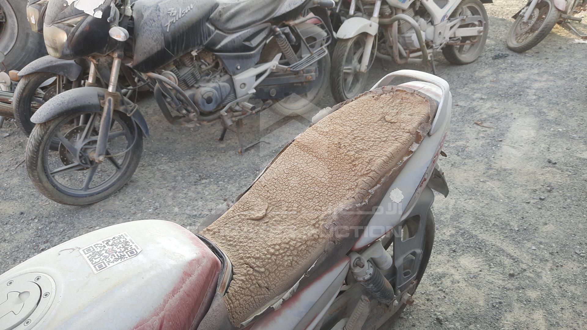 0 BAJAJ PULSAR VIN: MD2DHDJZZNC032759