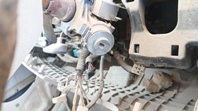 Toyota Camry — Keys — Photo 3 — Thumbnail