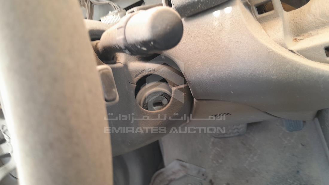 2004 Toyota Camry — Keys — Photo 4