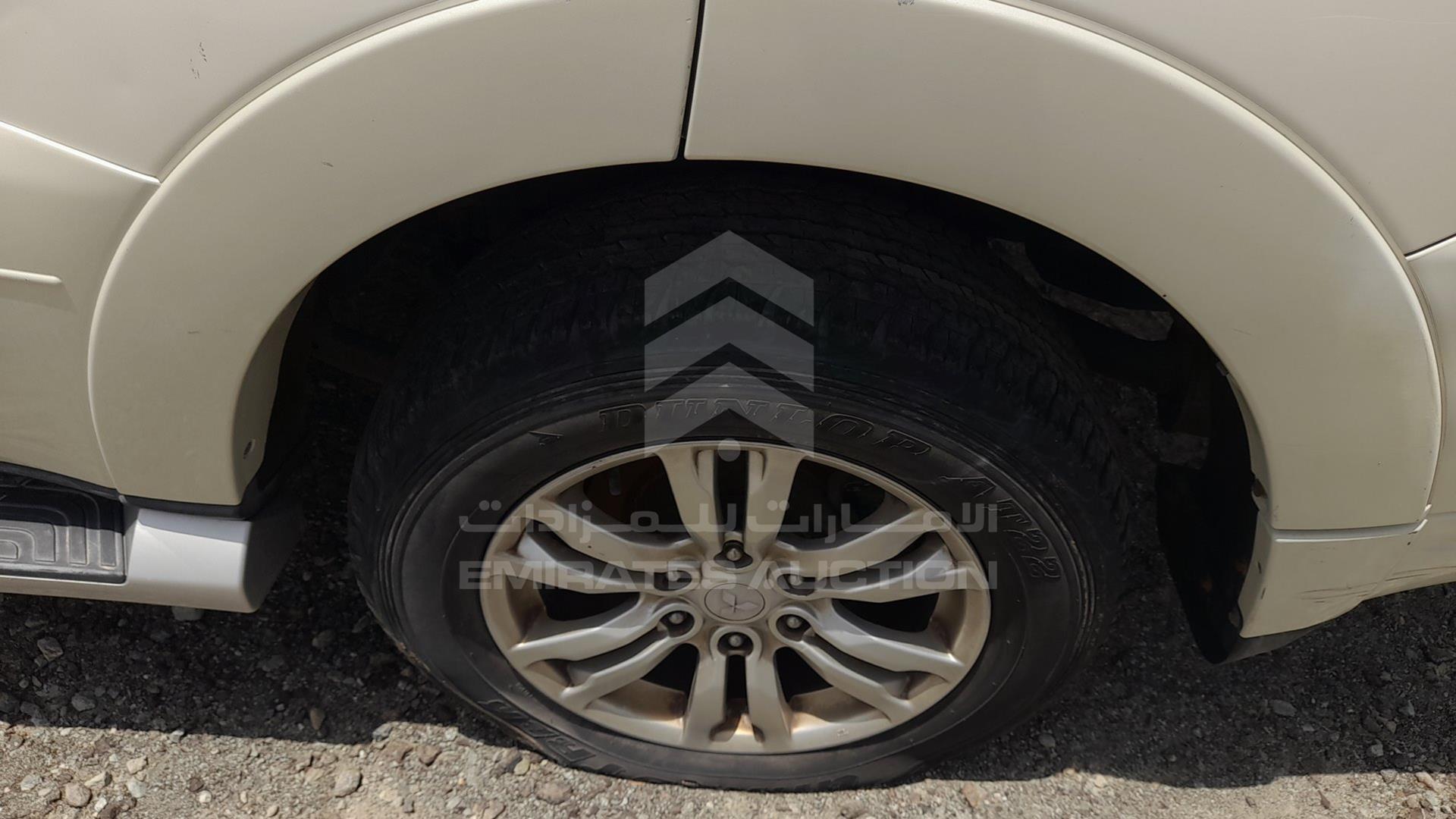 2013 MITSUBISHI PAJERO VIN: JMYLYV97WDJ704803