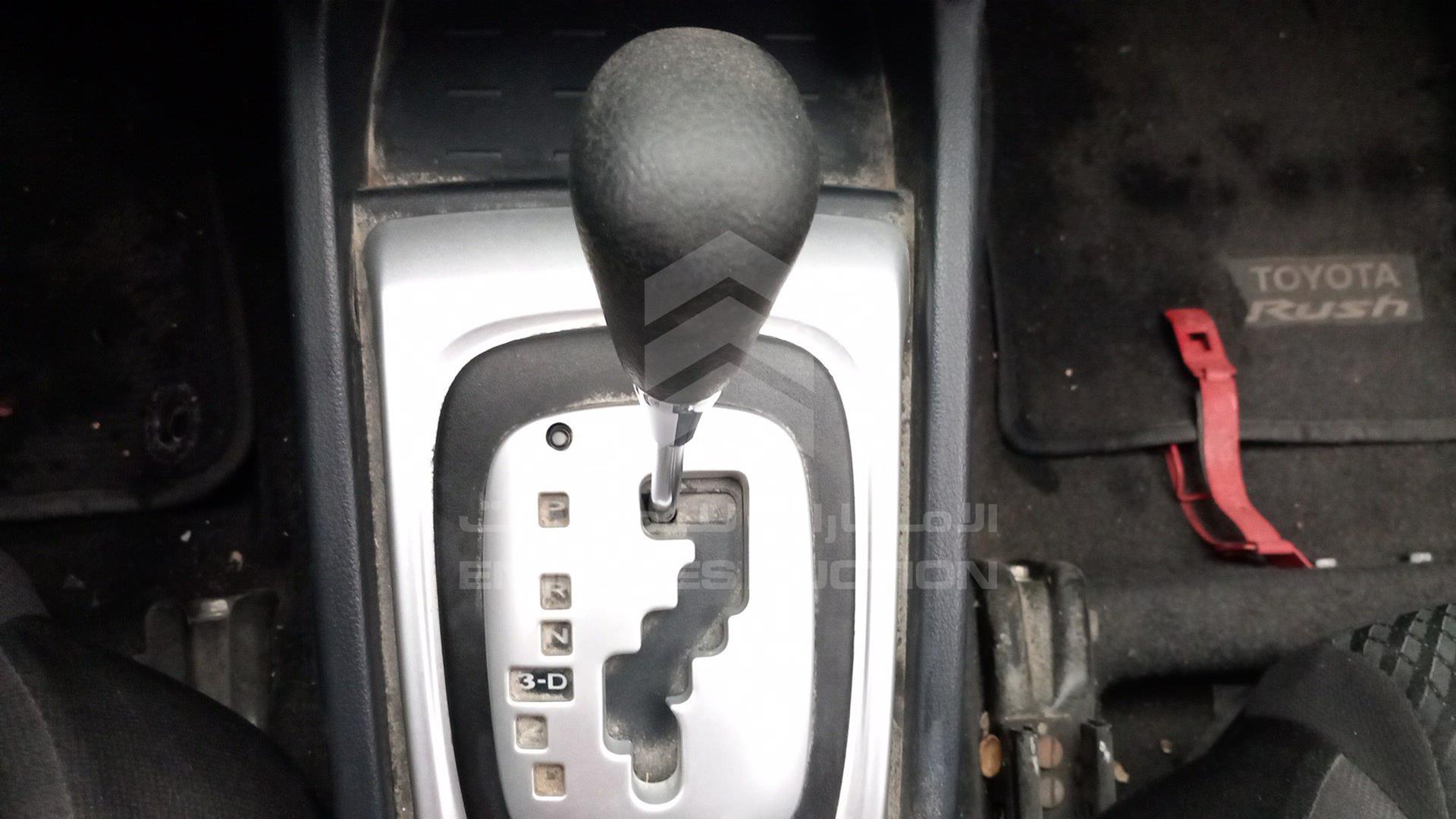 2019 TOYOTA RUSH VIN: MHKEF8BF9KK004985