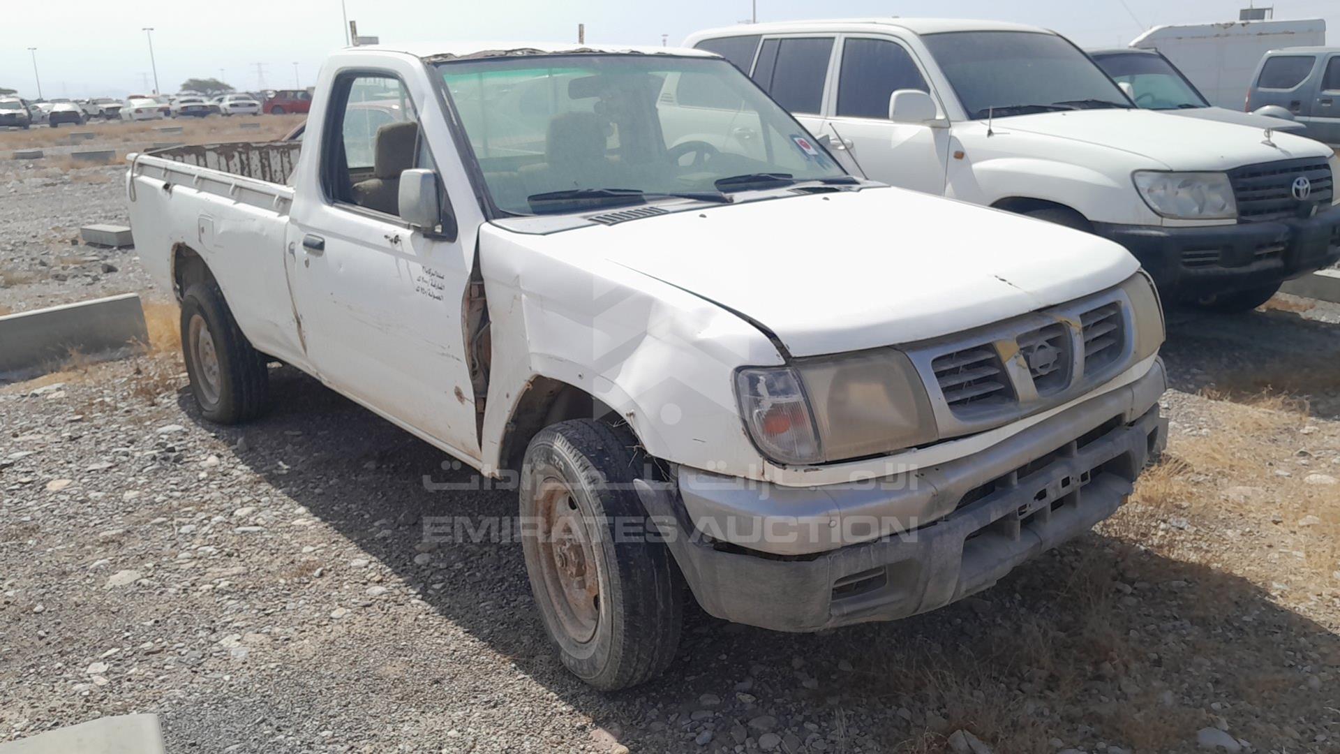 2001 NISSAN 2400 VIN: JN6DD22Y51X000201