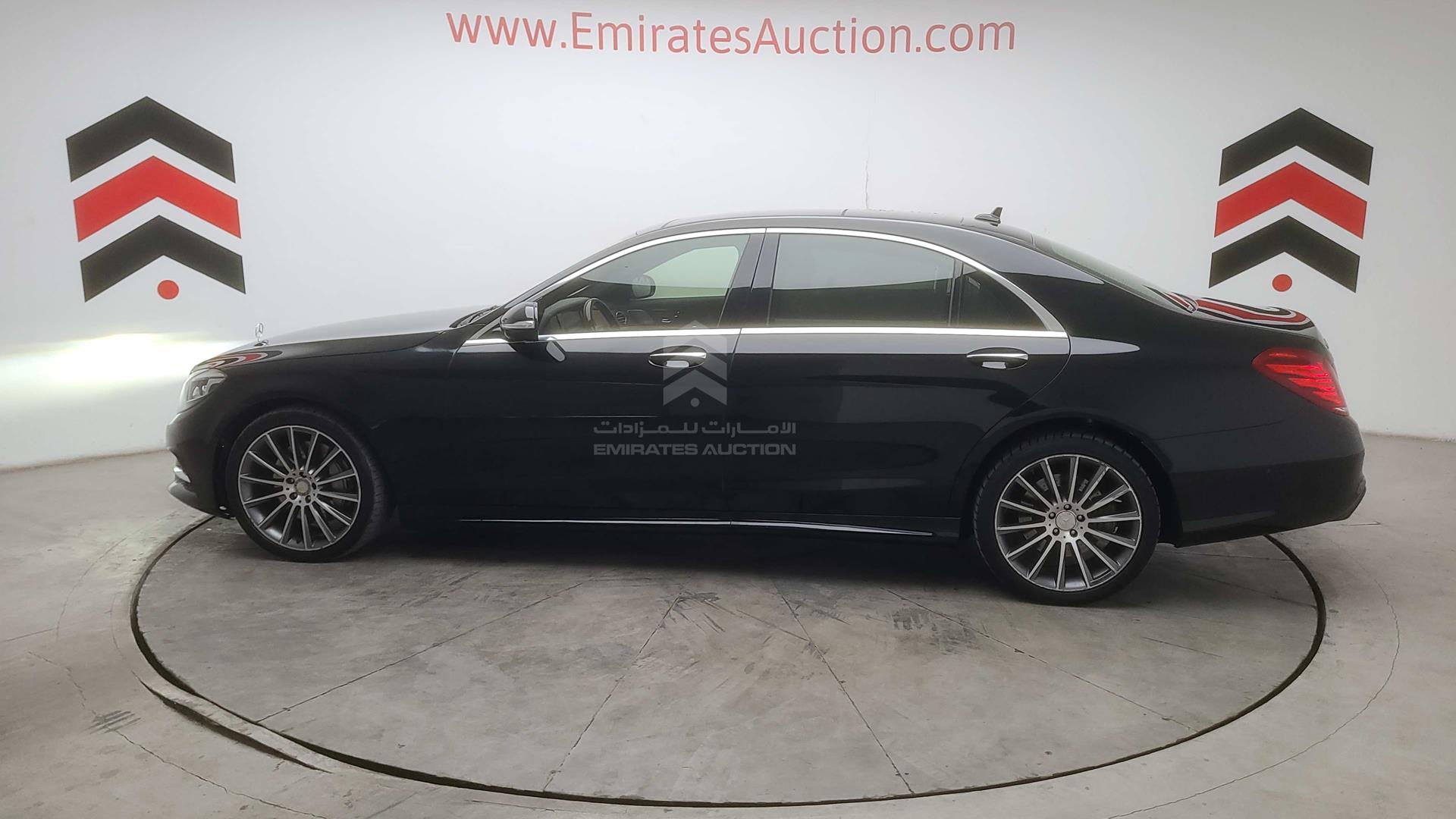 2016 MERCEDES S 400 VIN: WDDUG6FB0GA210469