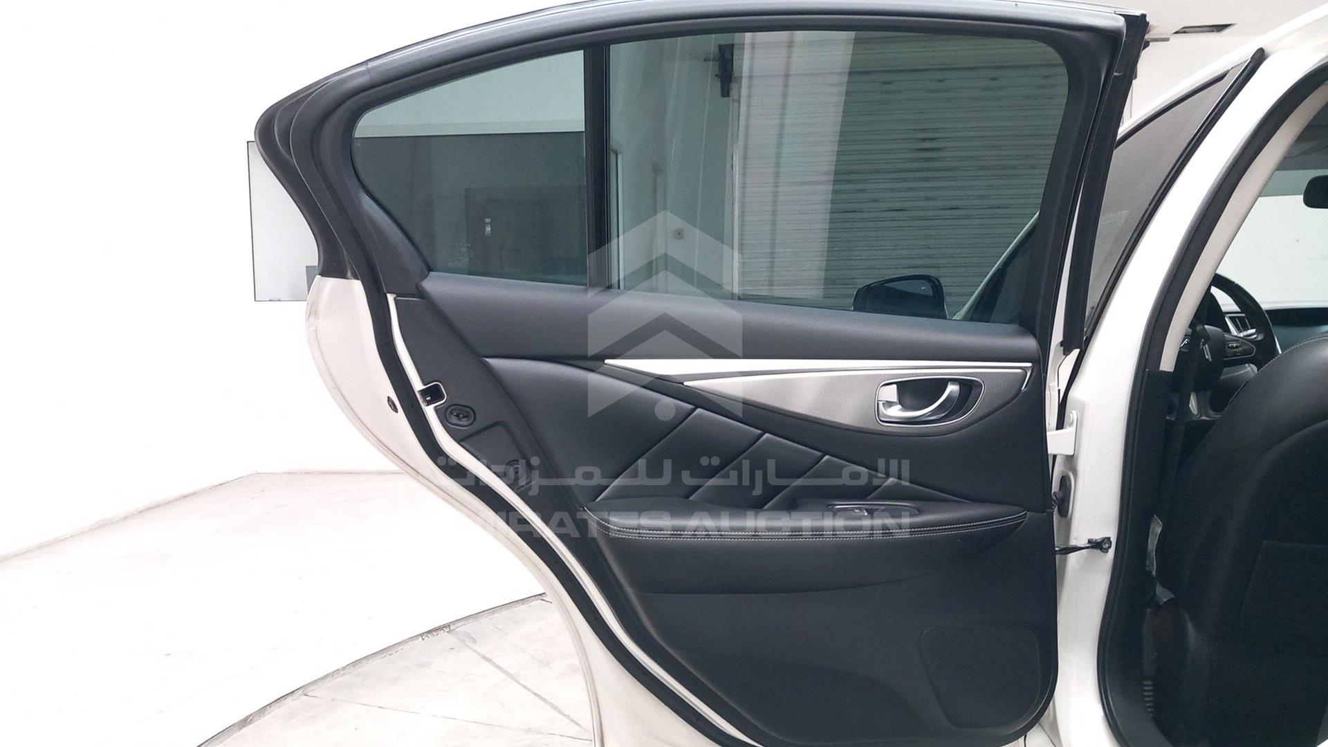 2016 INFINITI Q50 VIN: JN1CV7AP6GM840132