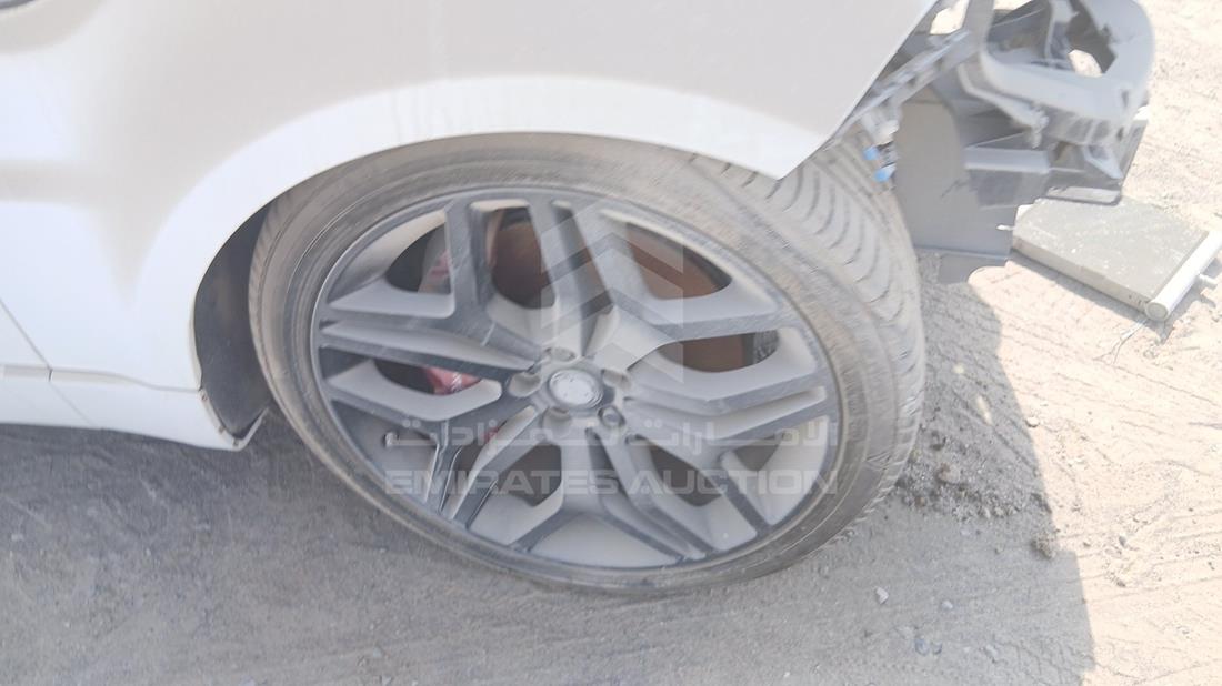 2015 Range Rover Sport — Front Right Tyre — Photo 29