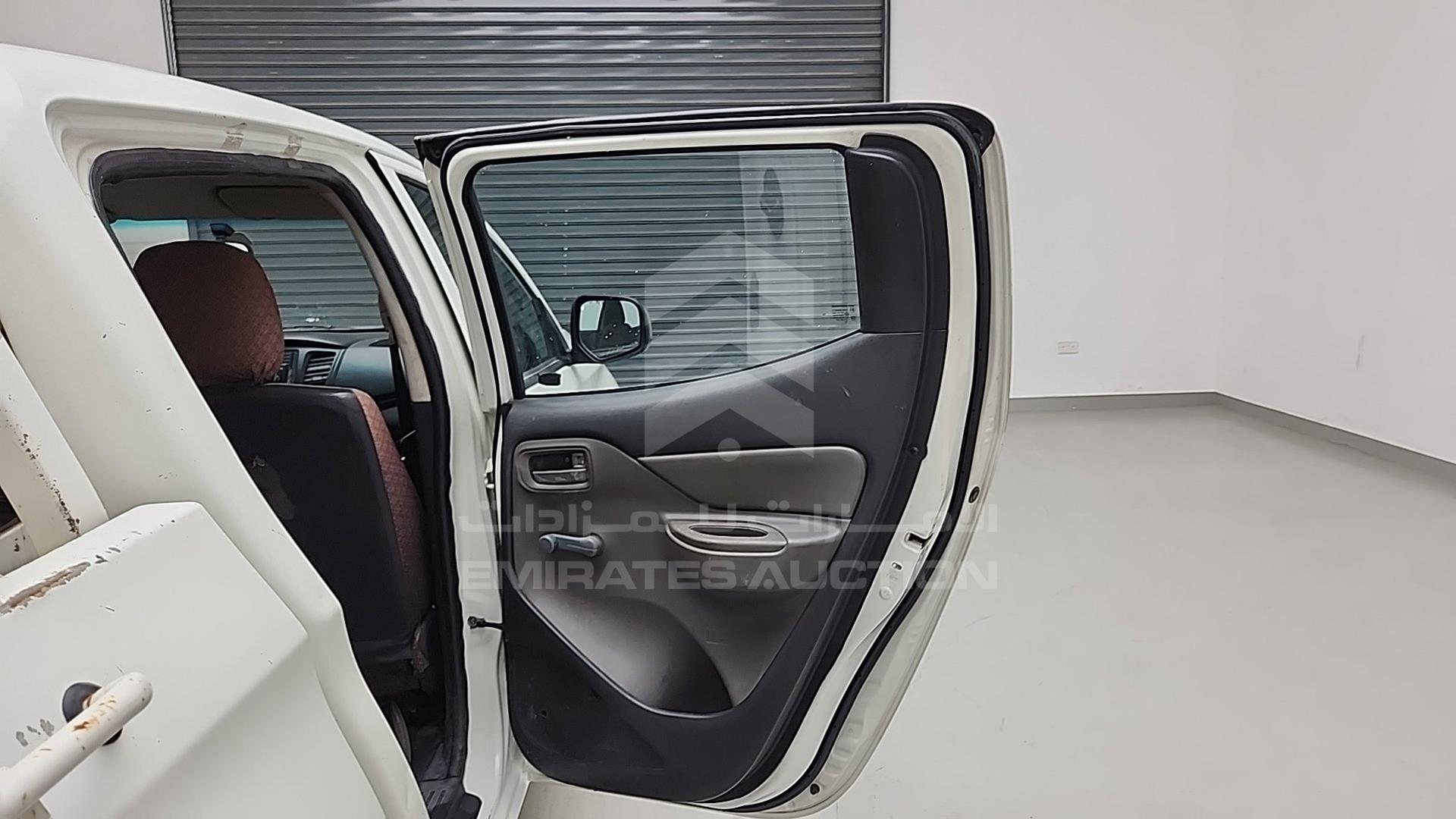 2016 MITSUBISHI L 200 VIN: MMBJNKJ40GH007928