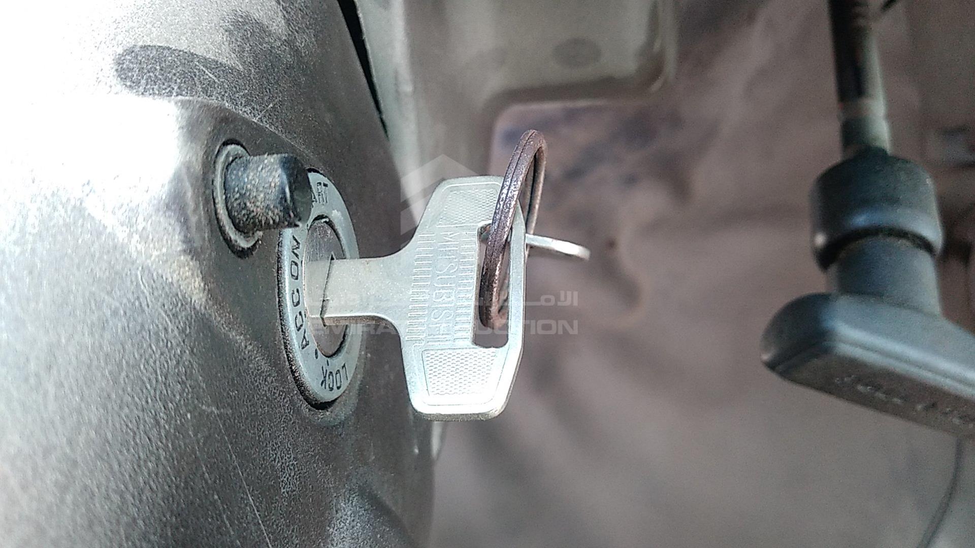 2008 MITSUBISHI ROSA VIN: JL5B3J6P18PF01698