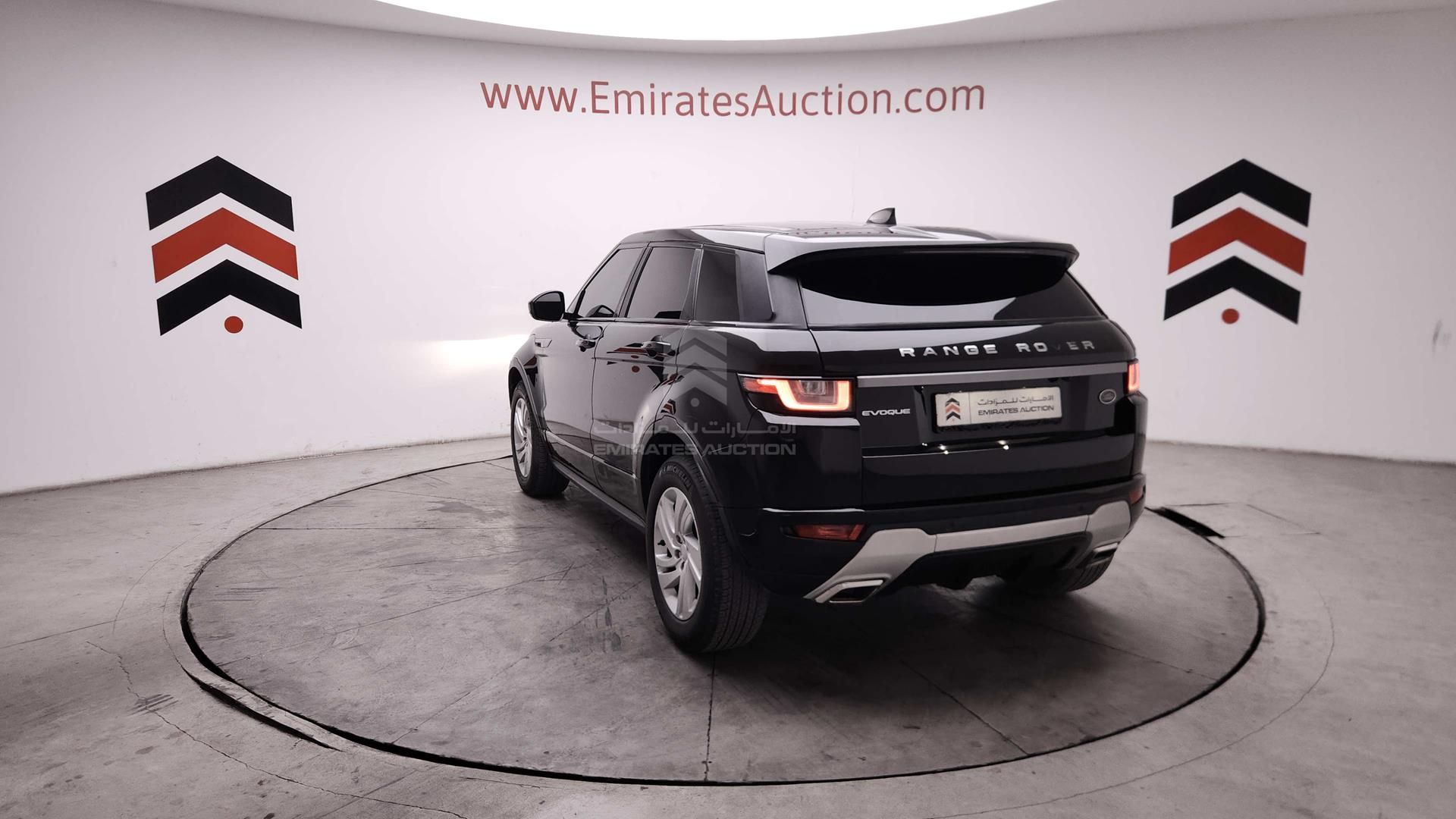 2019 RANGE ROVER EVOQUE VIN: SALVP2RX0JH292094