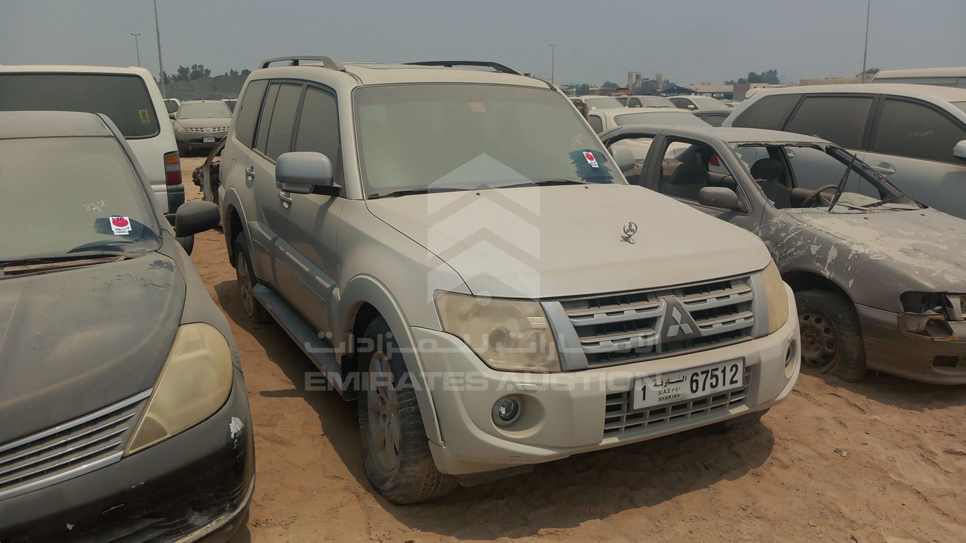 2014 MITSUBISHI PAJERO VIN: JMYLRV95WEJ702904