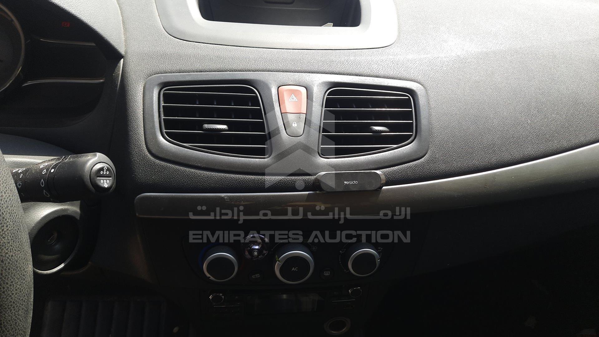 2015 RENAULT FLUENCE VIN: VF1LZL260FC288467