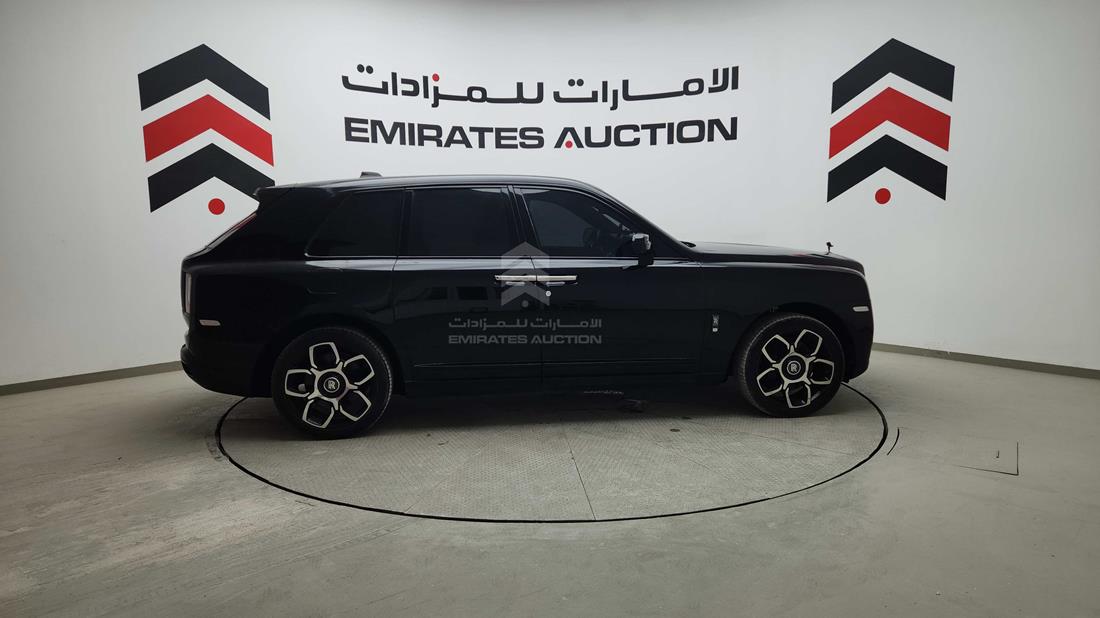 رولز رويز كولينان 2021 — الجانب الأيمن — صورة 37