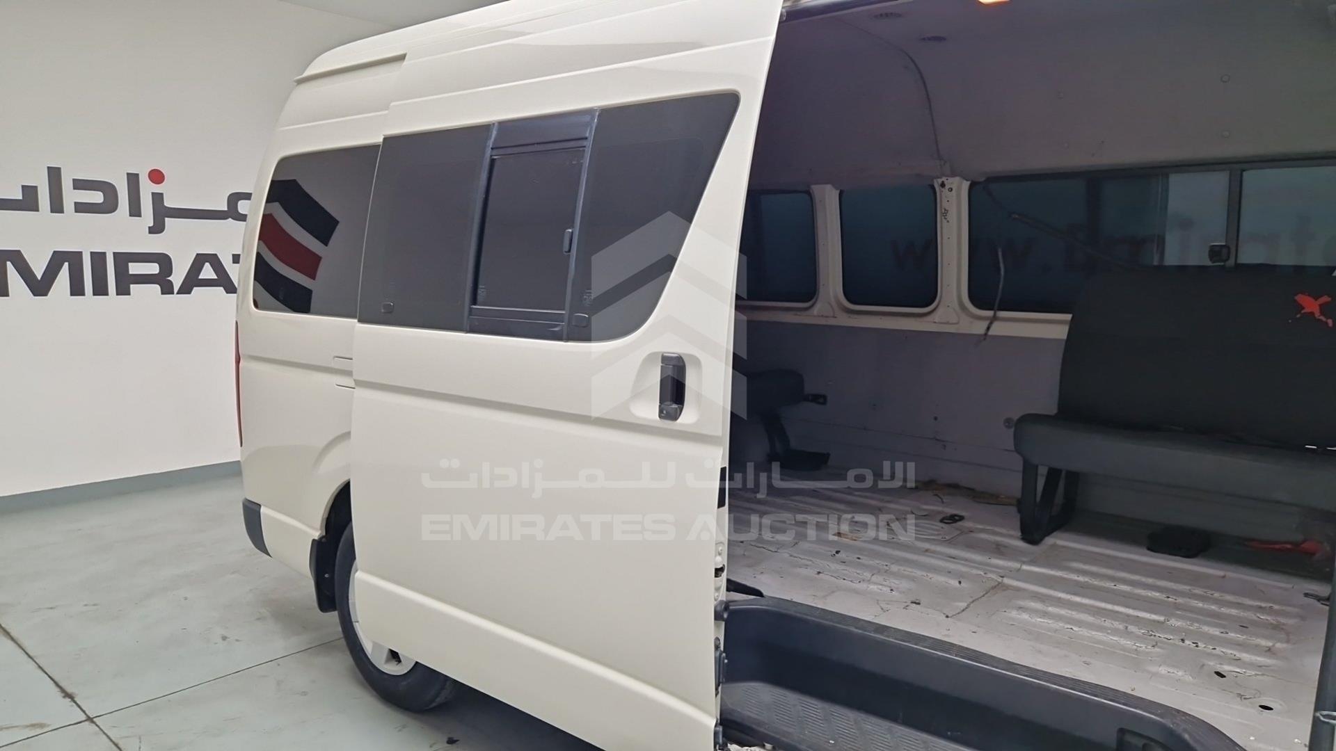 2013 TOYOTA HIACE VIN: JTGSX22P4D6139273