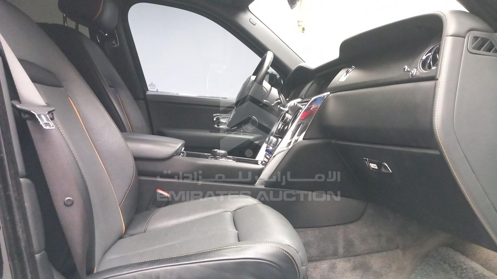 2019 ROLLS-ROYCE CULLINAN VIN: SCA689X06KU109627
