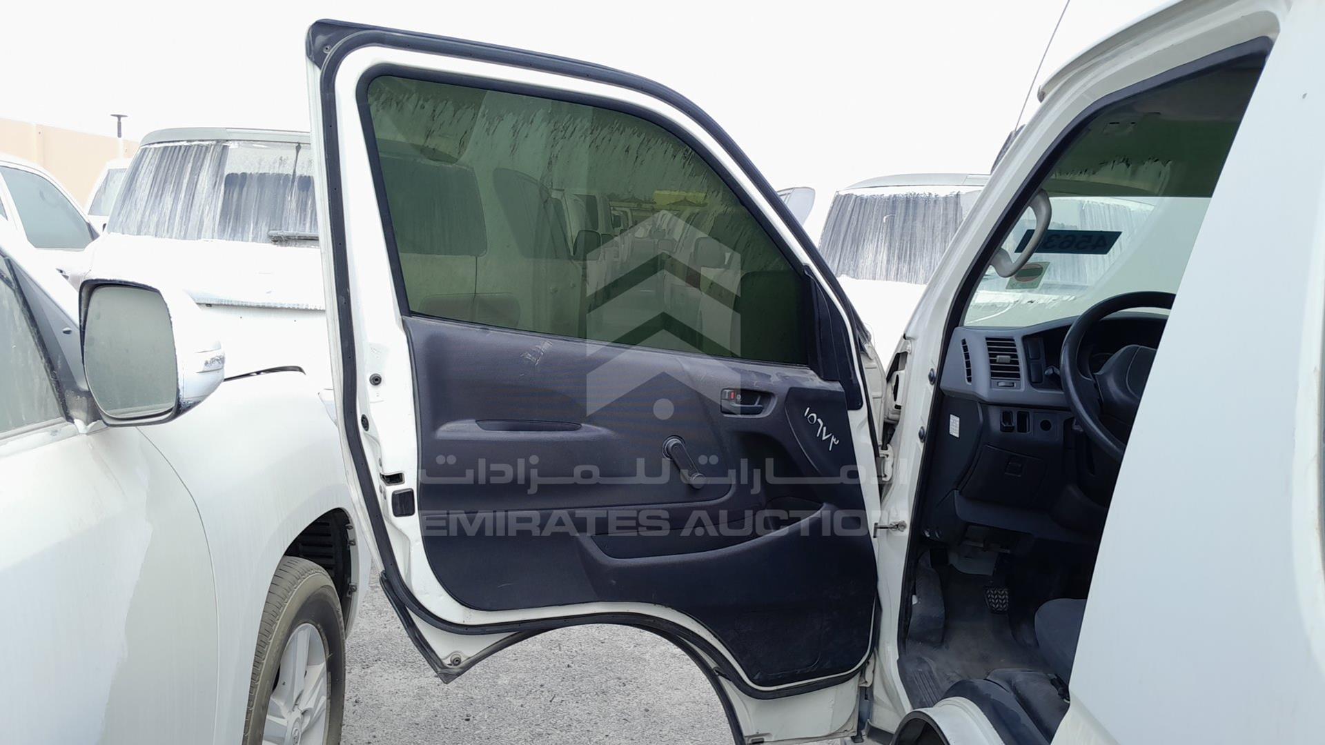 2013 TOYOTA HIACE VIN: JTGJX02P6D0046015