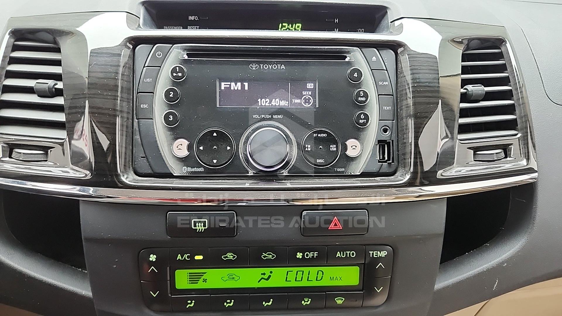 2014 TOYOTA FORTUNER VIN: MHFYU59G0E7034480