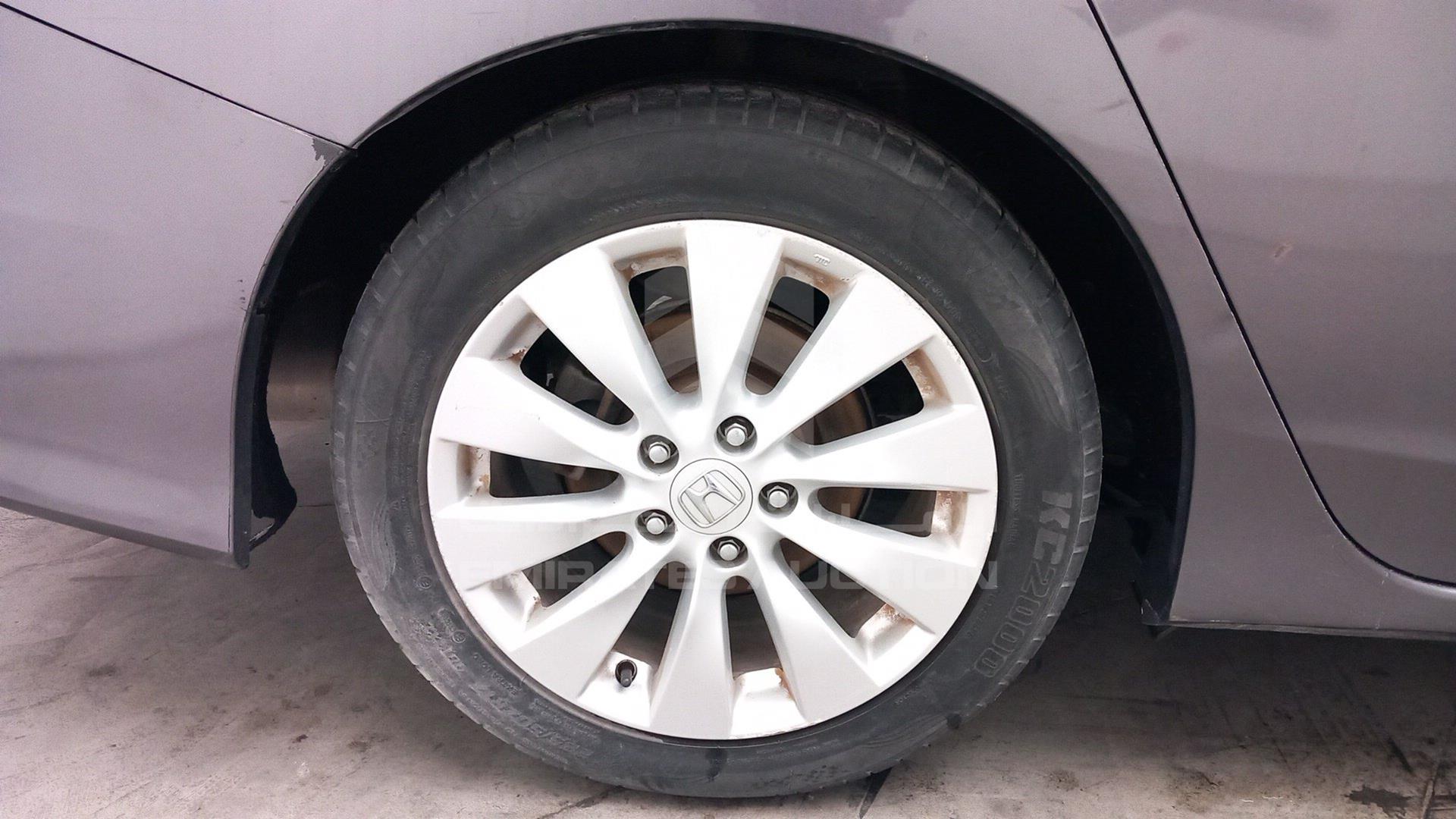 2015 HONDA ACCORD VIN: 1HGCR2F72FA103024