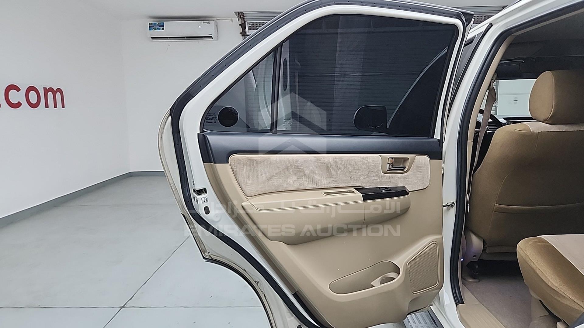 2014 TOYOTA FORTUNER VIN: MHFYU59G0E7034480