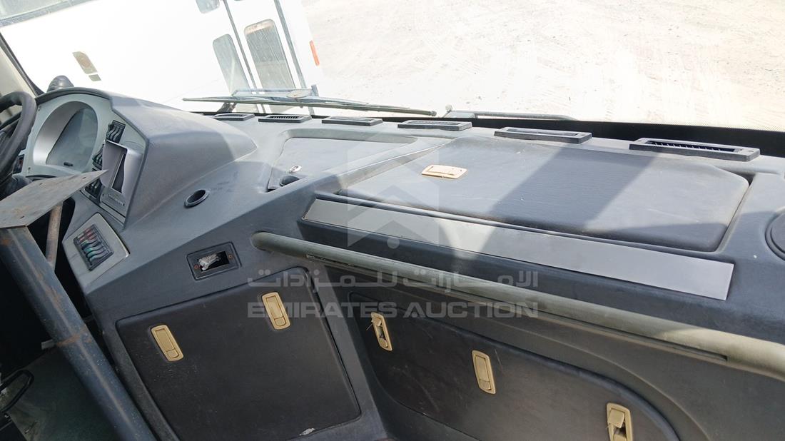 2017 King Long Bus — Front Right Passenger Dashboard View — Photo 22