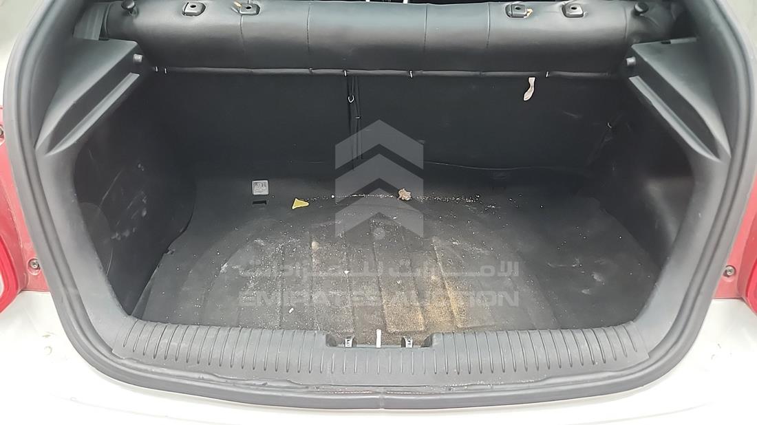 هيونداي فولستر 2016 — زاوية صندوق السيارة — صورة 24