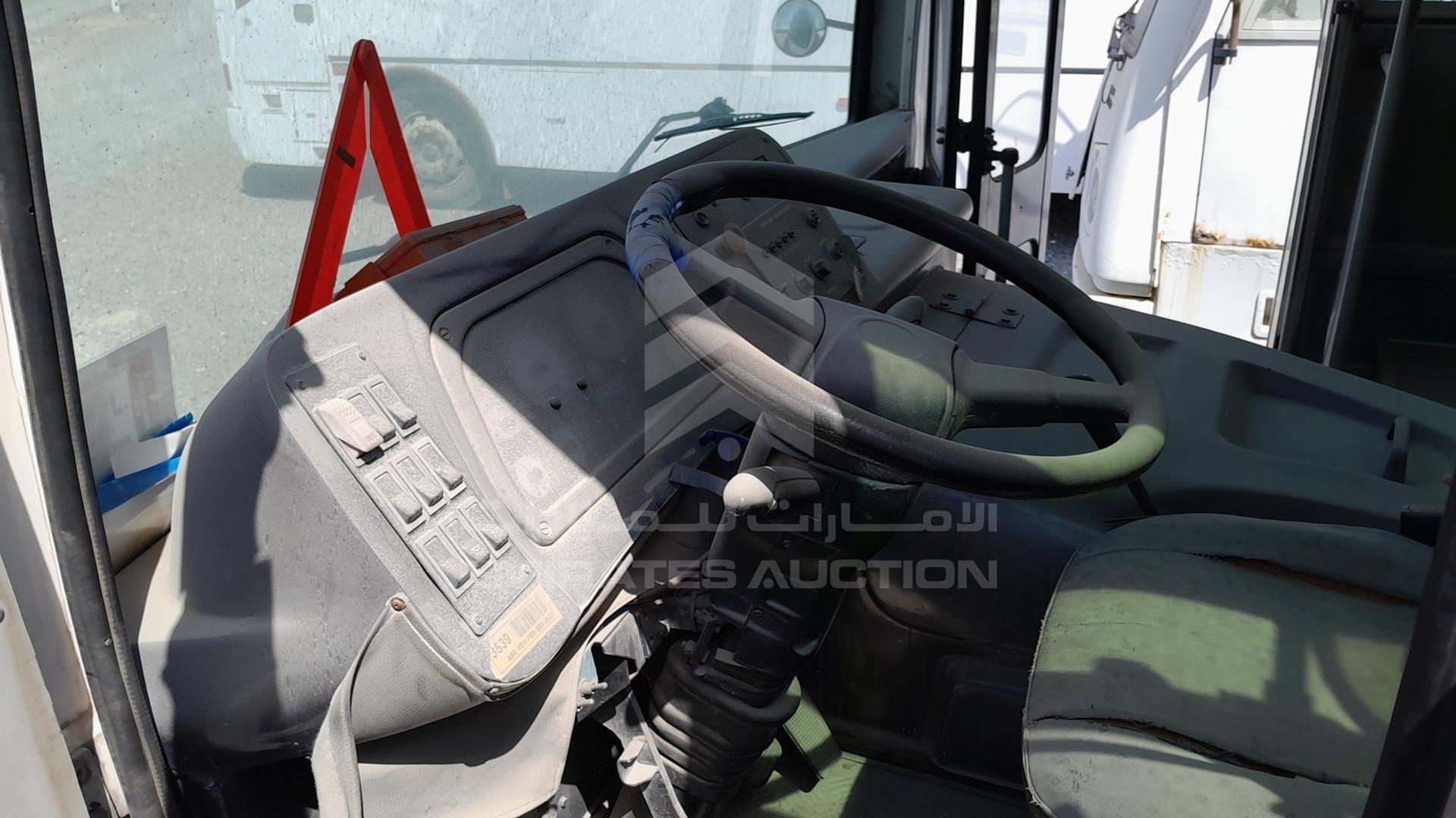 2015 ASHOK LEYLAND FALCON VIN: MB1PBEWA5FE1P4446
