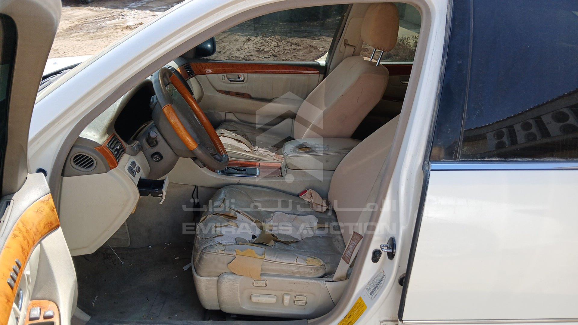 2001 LEXUS LS 430 VIN: JTHBN30F810023168