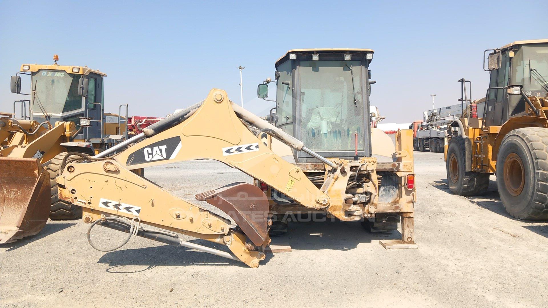 2016 CATERPILLAR 422F VIN: CAT0422FPLYF00460