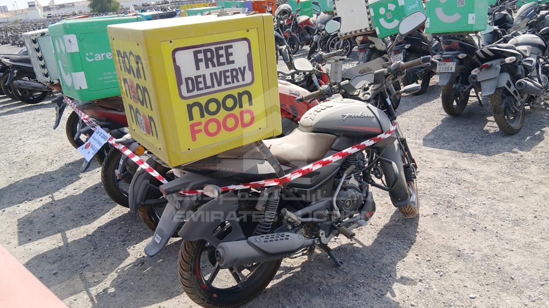 5 Motorbikes — Rear Right Angle — Photo 10
