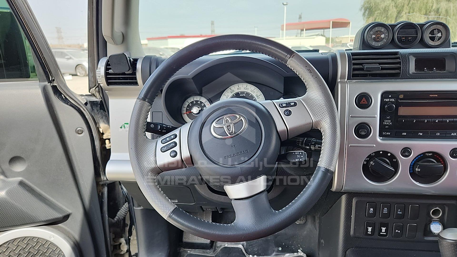 2012 TOYOTA FJ CRUISER VIN: JTEBU11F5CK125988