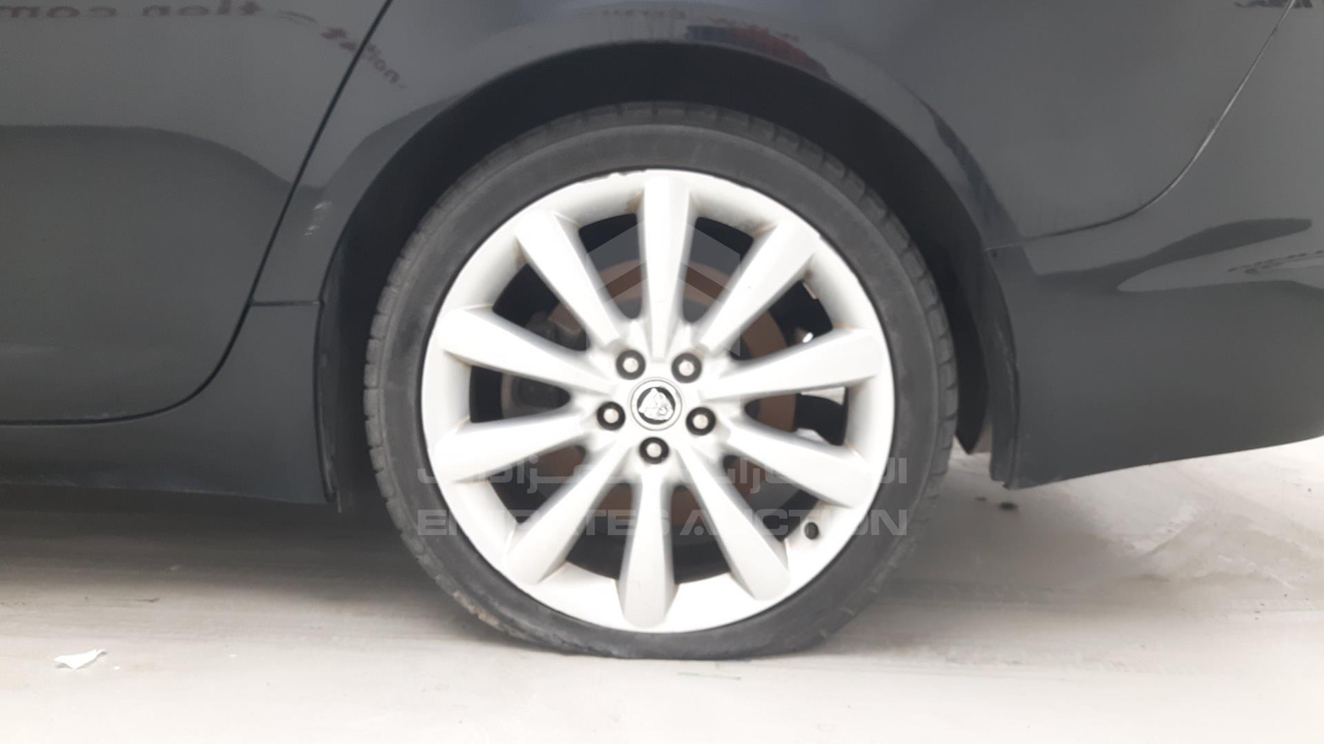 2012 JAGUAR XF VIN: SAJAA06F8CLS37272