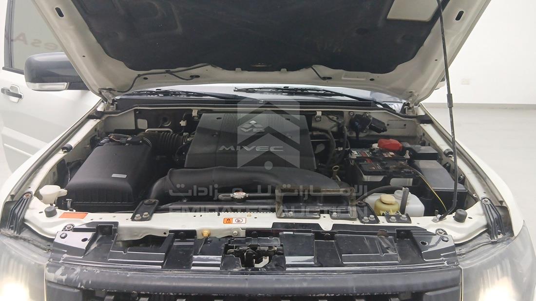 2020 Mitsubishi Pajero — Engine Bay — Photo 36
