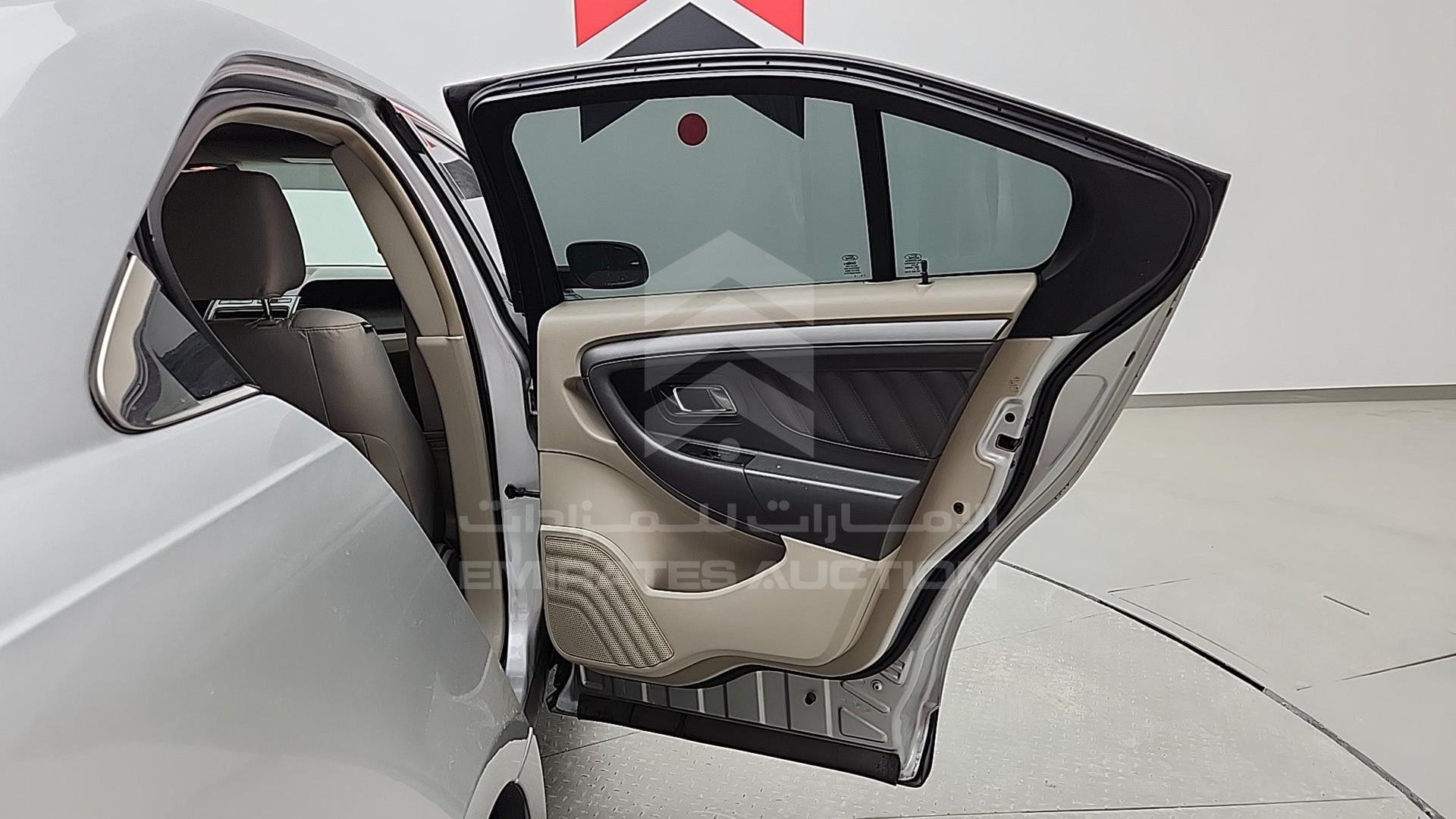 2012 FORD TAURUS VIN: 1FAHP2DW2CG117251