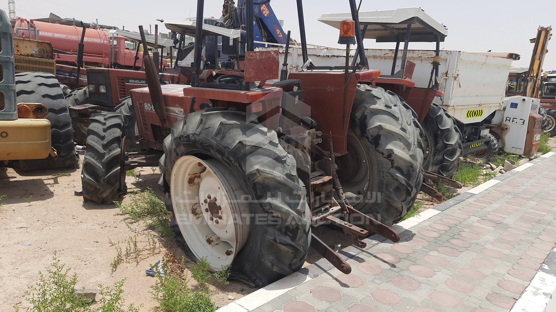 0 TRACTOR --- VIN: 001064401