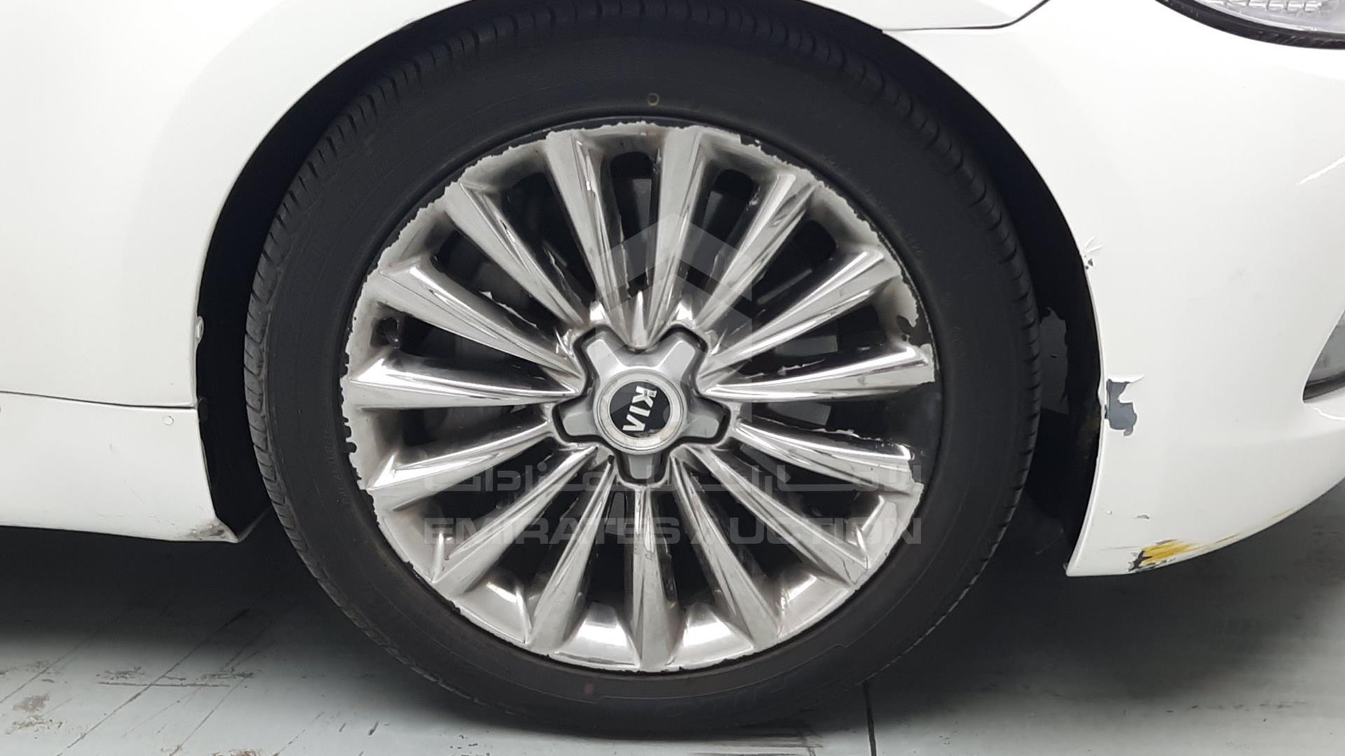 2015 KIA K 900 VIN: KNALW4D40F6018937