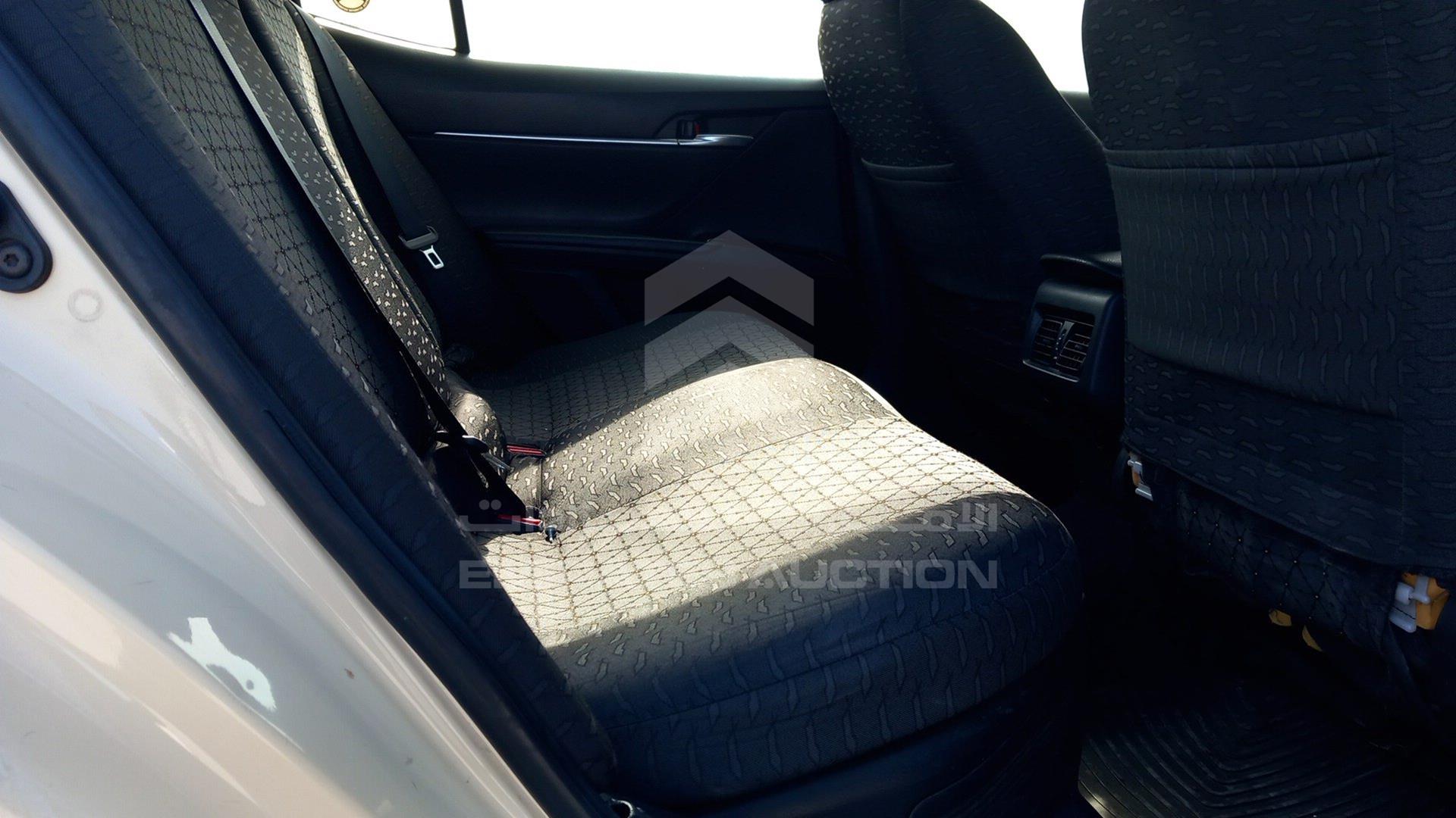 2018 TOYOTA CAMRY VIN: JTNB29HK2J3011400