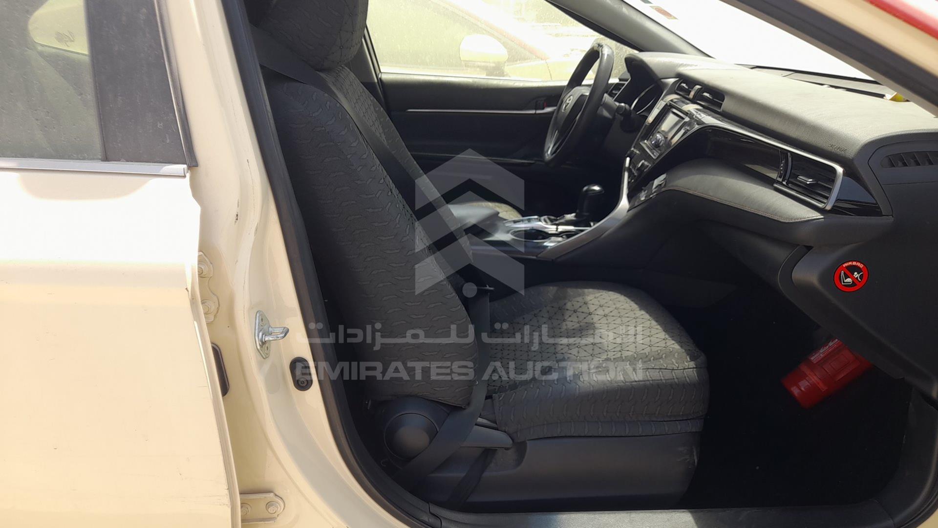 2019 TOYOTA CAMRY VIN: JTNB29HK5K3042173