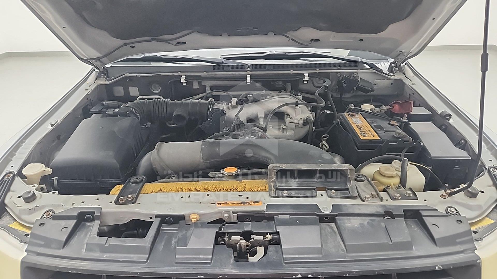 2008 MITSUBISHI PAJERO VIN: JMYLRV93W8J720356
