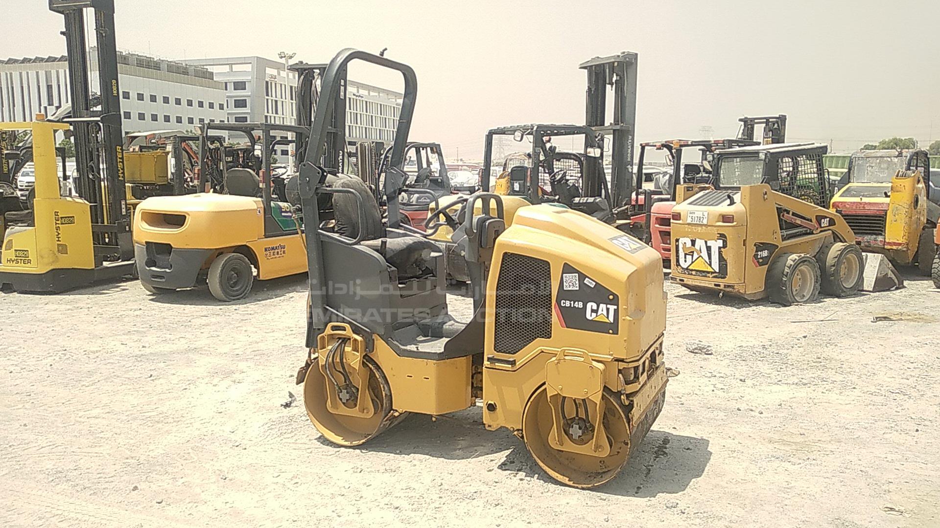 2015 CATERPILLAR --- VIN: CATCB14BB47800276