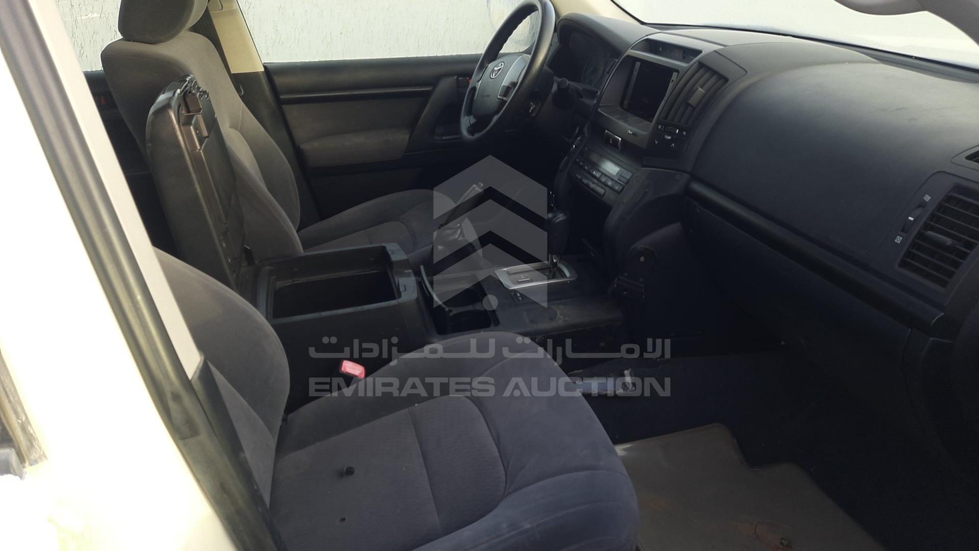 2012 TOYOTA LAND CRUISER VIN: JTMDU09J0C5057615