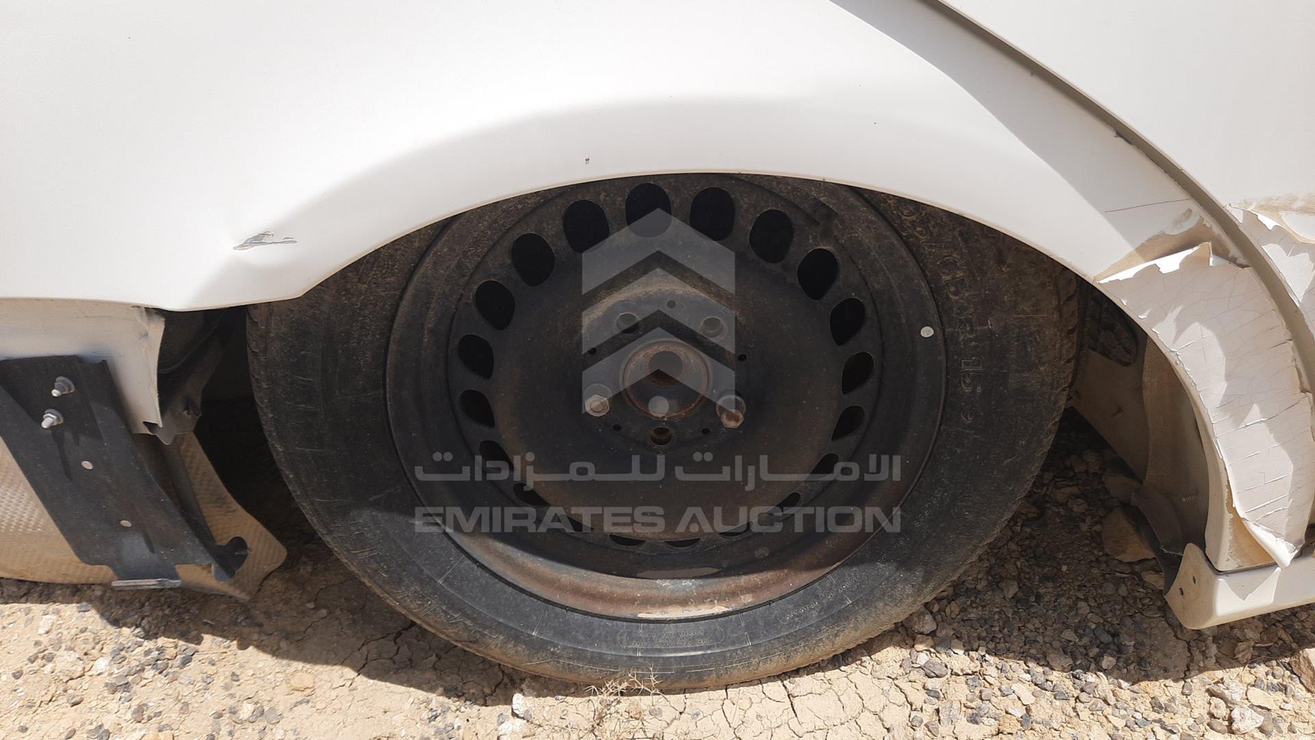 0 MERCEDES --- VIN: WDDDJ75X06A028077
