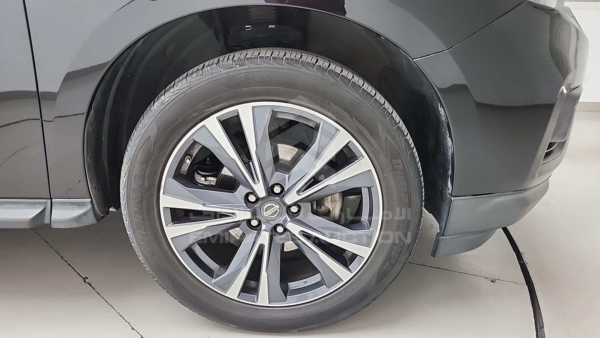 2018 NISSAN PATHFINDER VIN: 5N1DR2M52JC600894