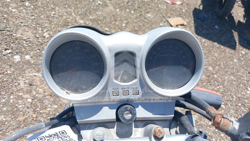 9C2MC35007R303572 Auction: EmiratesAuction Lot: 406857 9C2MC35007R303572 Honda Motorbike 2007 RED Photo 11