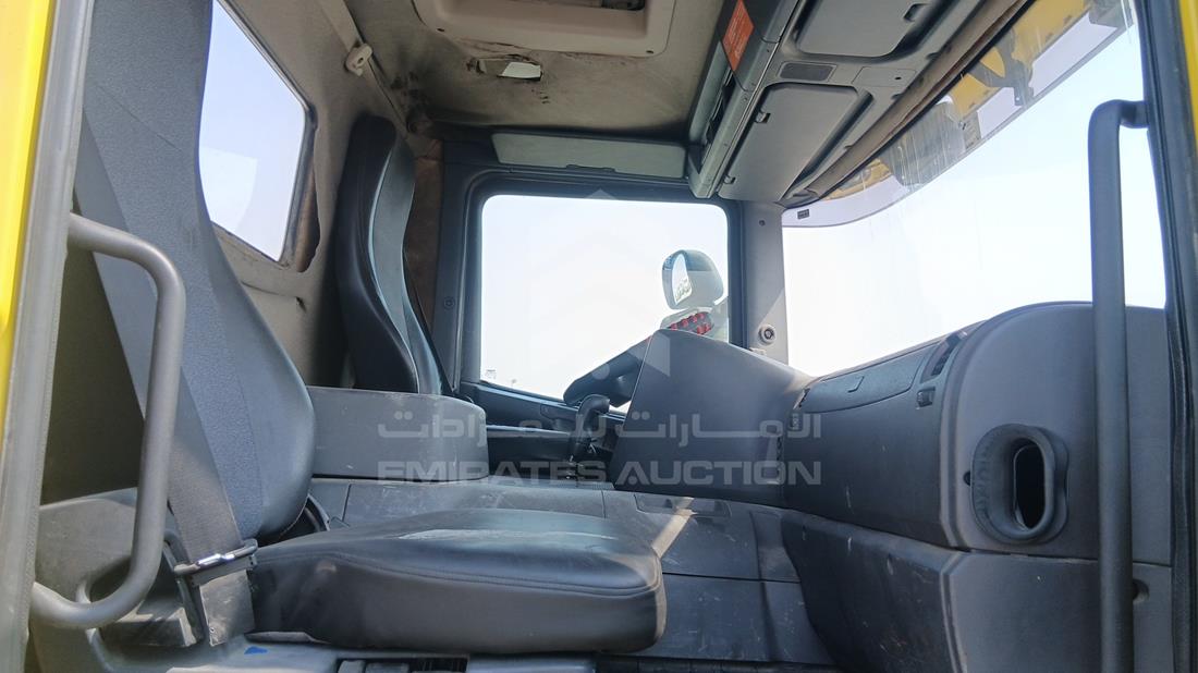 2009 Scania P 340 — Front Right Passenger Seat View — Photo 19
