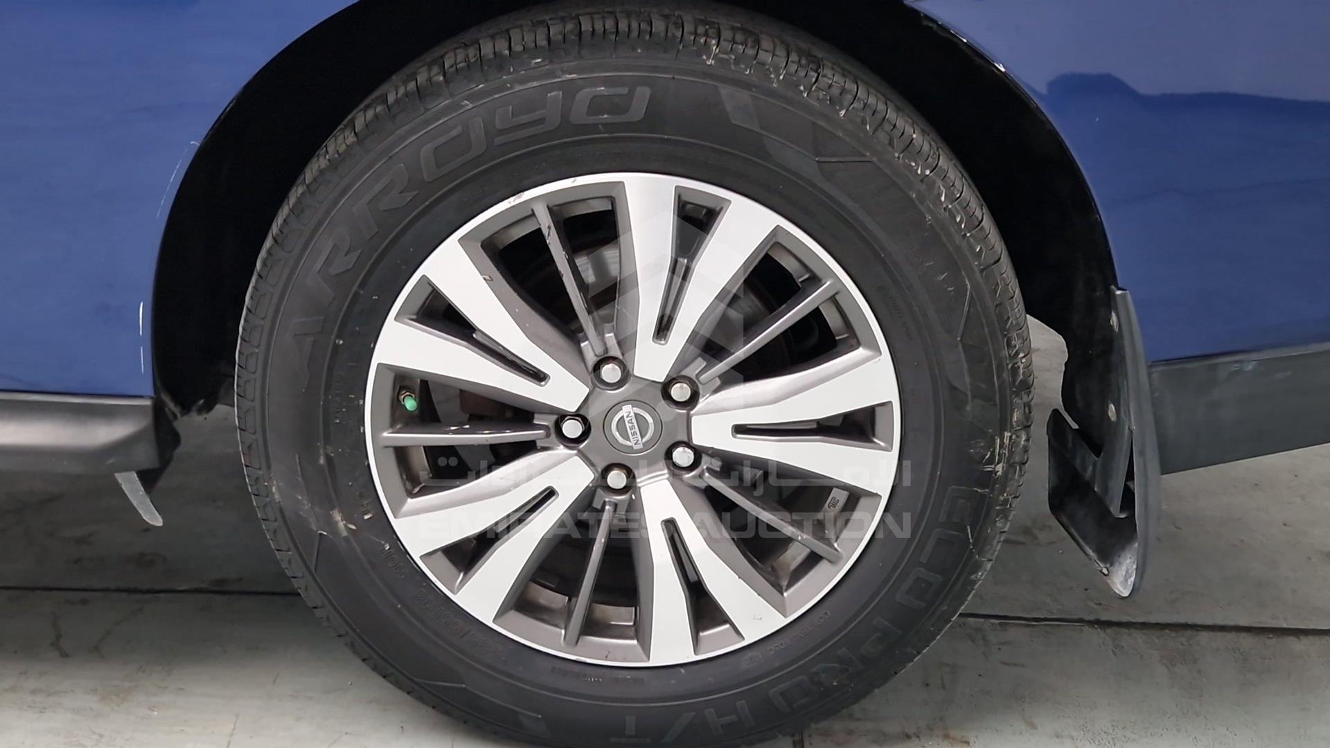 2017 NISSAN PATHFINDER VIN: 5N1DR2MM4HC668339