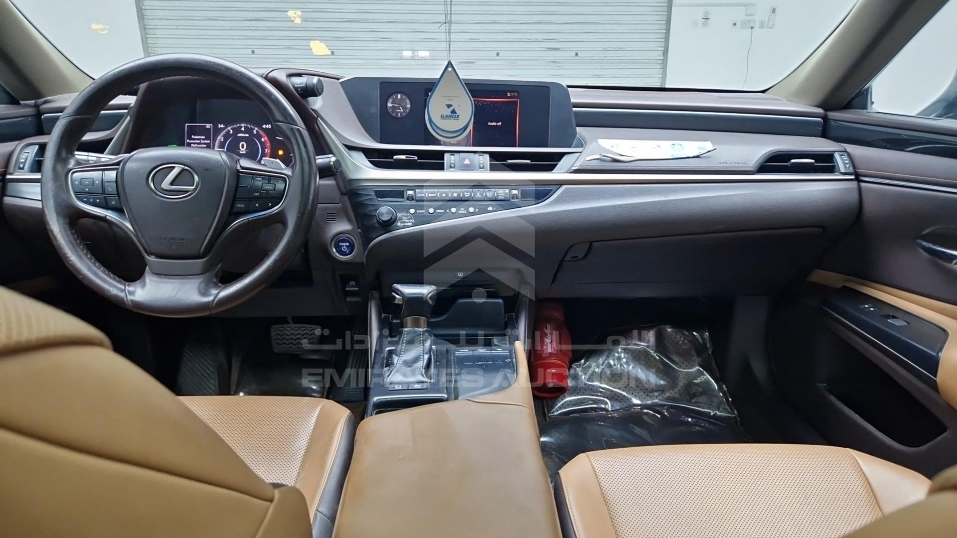 2019 LEXUS ES 300H VIN: JTHB21B11K2011898