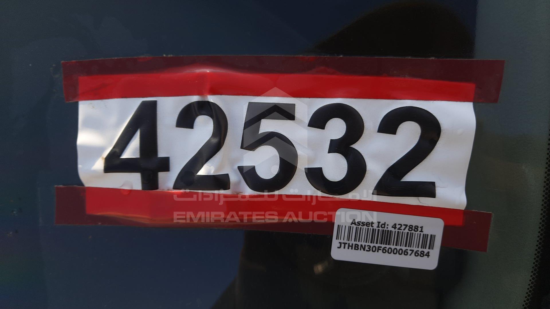 0 LEXUS LS 430 VIN: JTHBN30F600067684