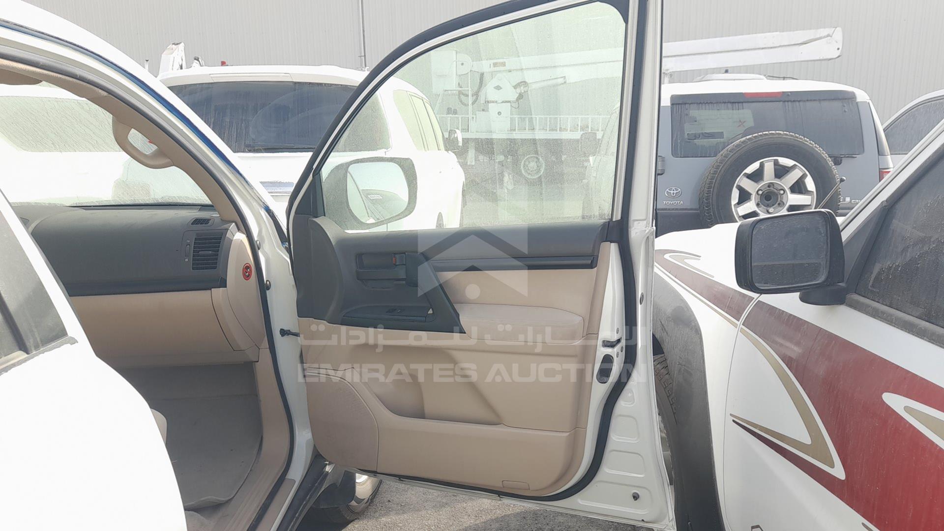 2013 TOYOTA LAND CRUISER VIN: JTMDU09J2D4075007